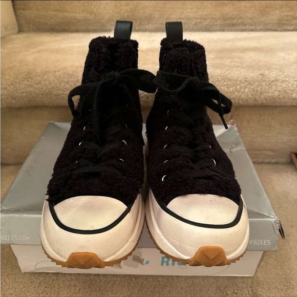 Steve Madden shaft faux fur sneaker boots - Picture 3 of 6